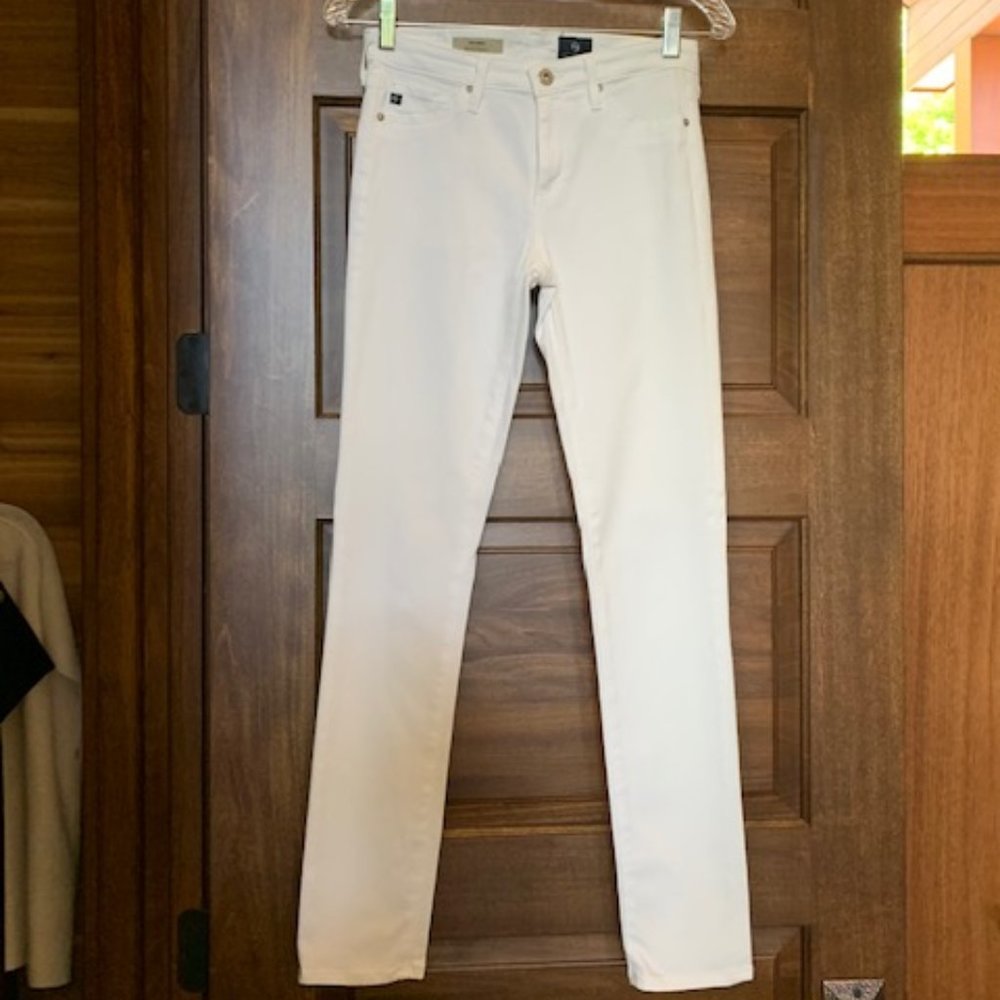 Like New - AG The Prima Midrise Cigarette Jeans